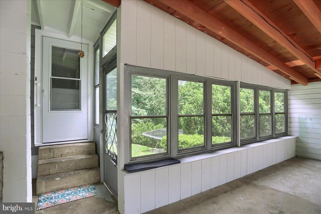 7090 CHAMBERS HILL ROAD, Harrisburg, PA 17111