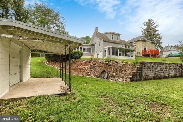 7090 CHAMBERS HILL ROAD, Harrisburg, PA 17111