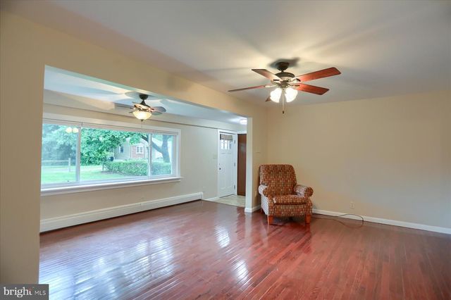 7090 CHAMBERS HILL ROAD, Harrisburg, PA 17111