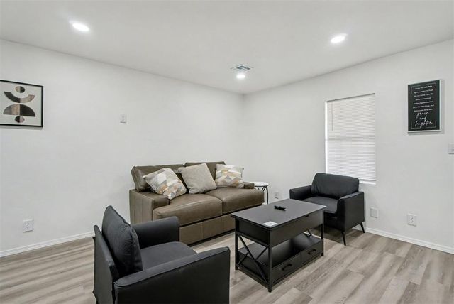 420 SE 22nd Street, Oklahoma City, OK 73115