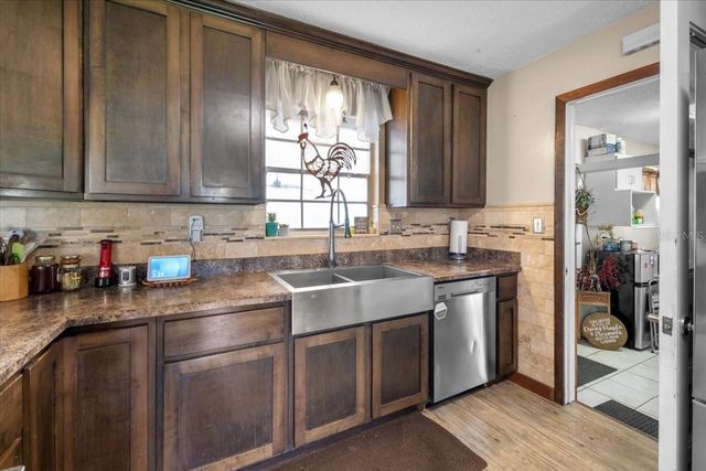 7422 S COUNTY ROAD 231, Lake Butler, FL 32054