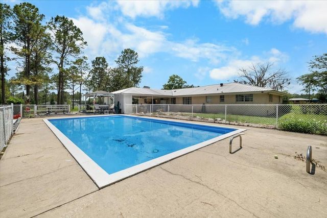 7422 S COUNTY ROAD 231, Lake Butler, FL 32054