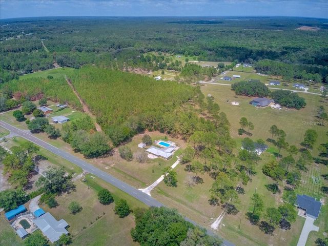 7422 S COUNTY ROAD 231, Lake Butler, FL 32054