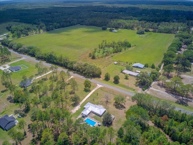 7422 S COUNTY ROAD 231, Lake Butler, FL 32054