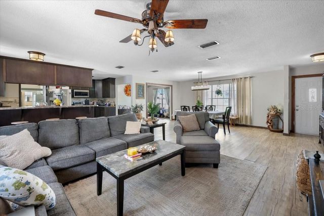 7422 S COUNTY ROAD 231, Lake Butler, FL 32054