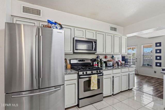 7409 MISSION VIEJO Drive, El Paso, TX 79912