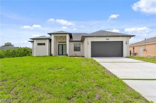 548 Long Island ST E, Lehigh Acres, FL 33974