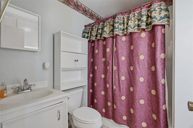 205 Vickie Ln Lane, Lake Charles, LA 70611