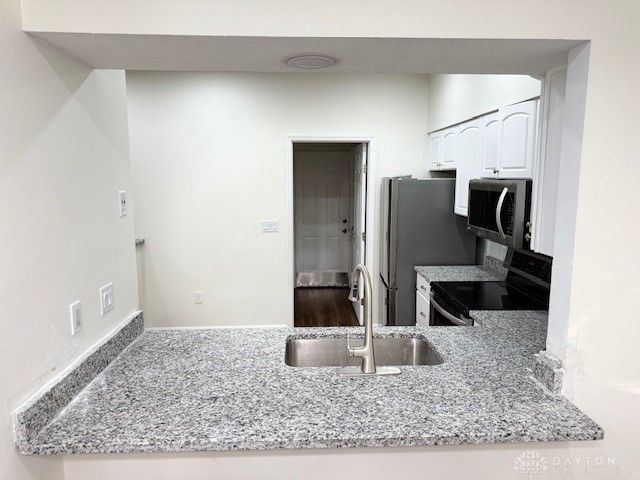 1144 Timbertrail Court, Dayton, OH 45458