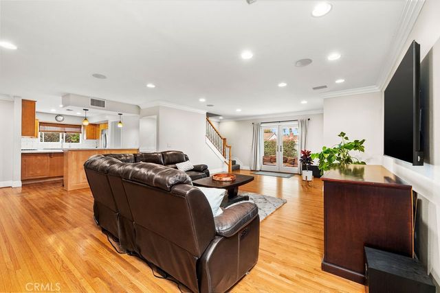 8433 California, Whittier, CA 90605