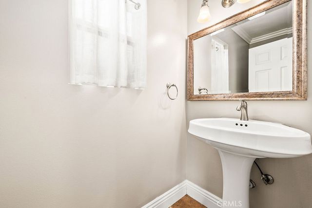 8433 California, Whittier, CA 90605