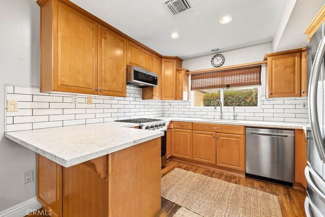 8433 California, Whittier, CA 90605