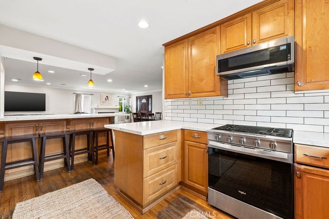 8433 California, Whittier, CA 90605