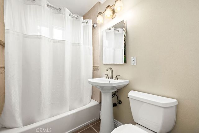 8433 California, Whittier, CA 90605