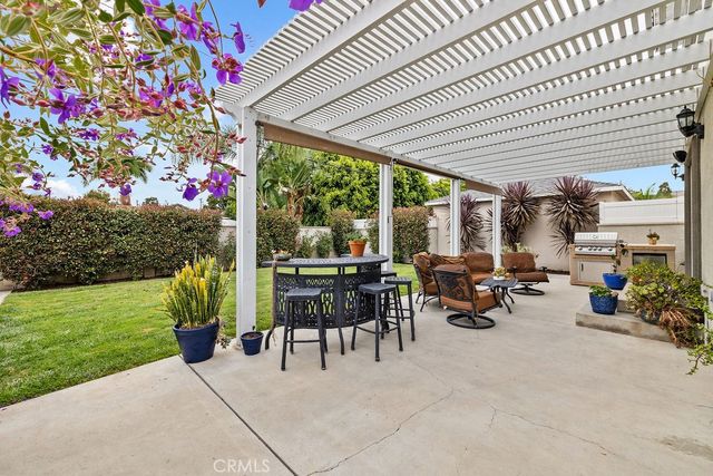 8433 California, Whittier, CA 90605