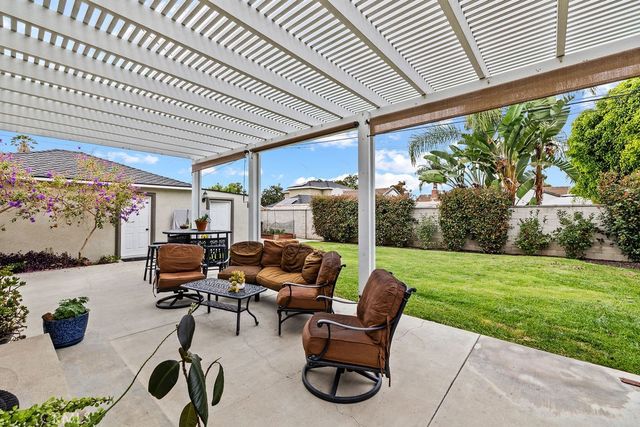8433 California, Whittier, CA 90605