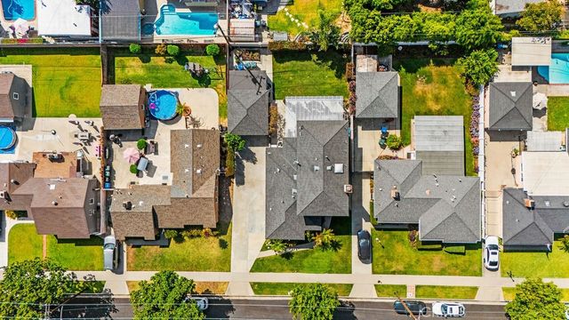 8433 California, Whittier, CA 90605