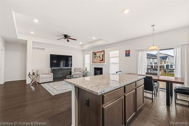 8270 Carston Lane, Brighton, MI 48116