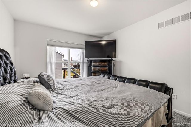 8270 Carston Lane, Brighton, MI 48116