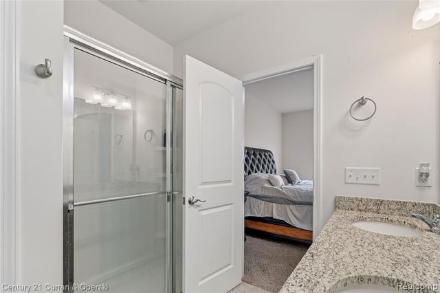 8270 Carston Lane, Brighton, MI 48116