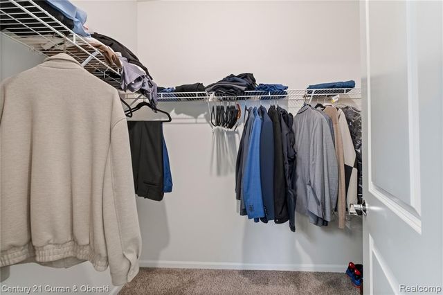 8270 Carston Lane, Brighton, MI 48116