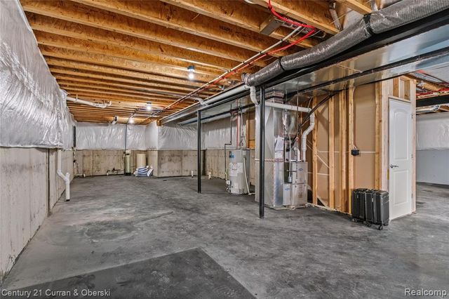 8270 Carston Lane, Brighton, MI 48116