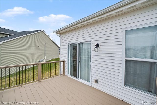 8270 Carston Lane, Brighton, MI 48116