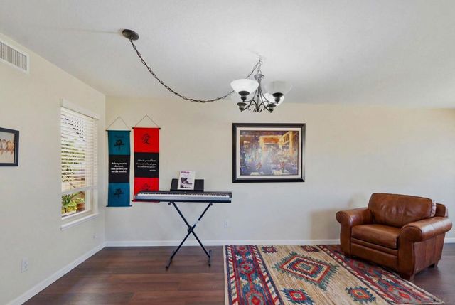 17453 Plaza Cerado 105, San Diego, CA 92128