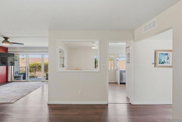 17453 Plaza Cerado 105, San Diego, CA 92128