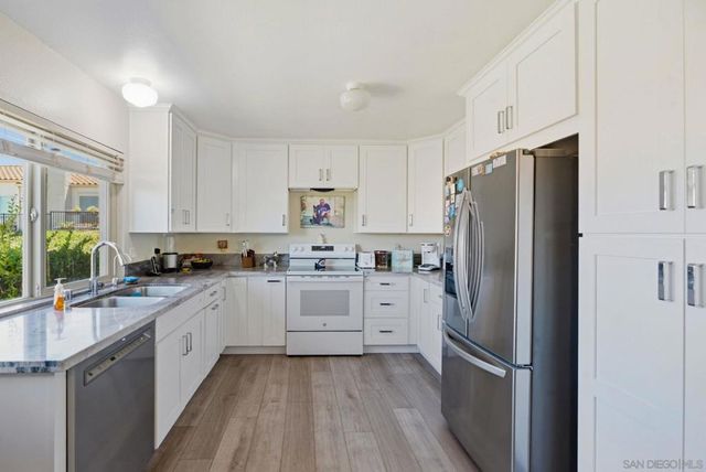 17453 Plaza Cerado 105, San Diego, CA 92128