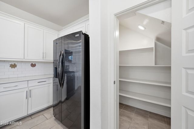 17247 N 10TH Street, Phoenix, AZ 85022