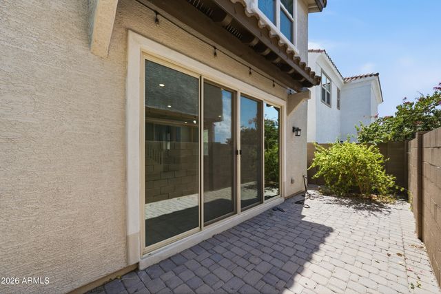 17247 N 10TH Street, Phoenix, AZ 85022