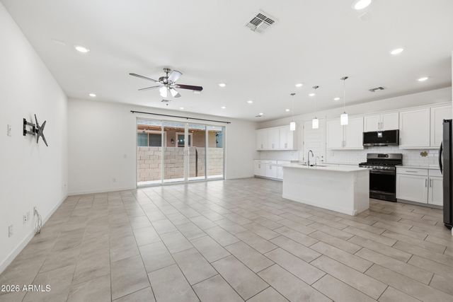 17247 N 10TH Street, Phoenix, AZ 85022