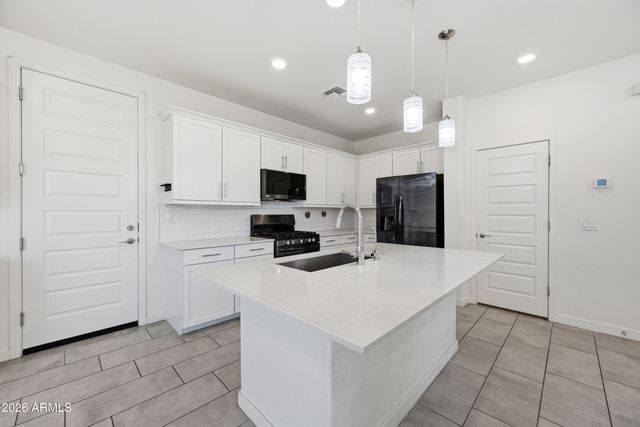 17247 N 10TH Street, Phoenix, AZ 85022