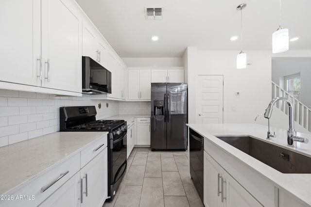 17247 N 10TH Street, Phoenix, AZ 85022