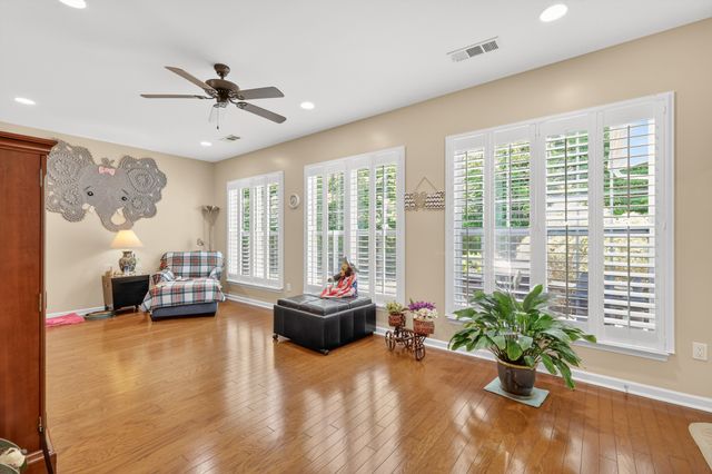 233 Citadel Dr, Mount Juliet, TN 37122