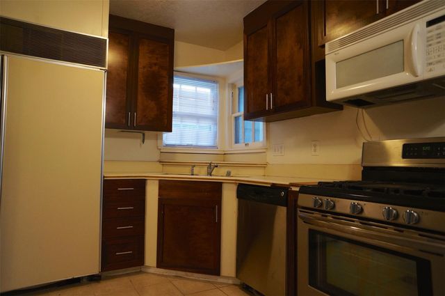 2404 Nottingham Street, Houston, TX 77005