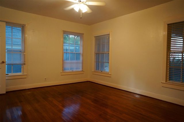 2404 Nottingham Street, Houston, TX 77005