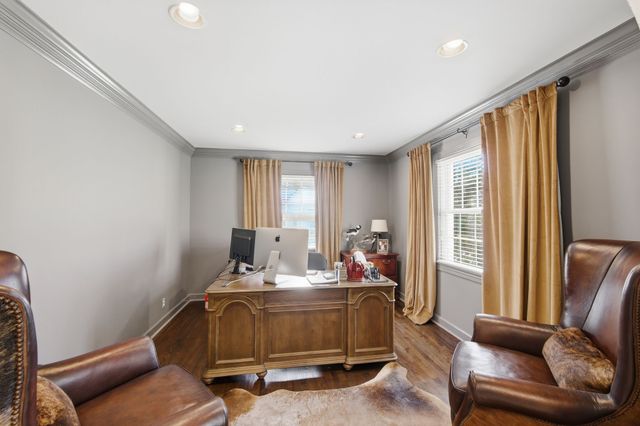 4700 Churchwood Dr, Nashville, TN 37220