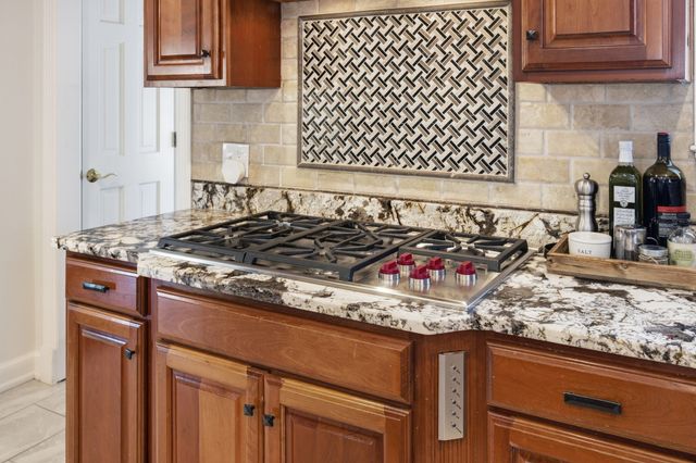 4700 Churchwood Dr, Nashville, TN 37220