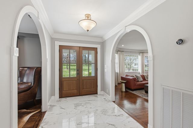 4700 Churchwood Dr, Nashville, TN 37220