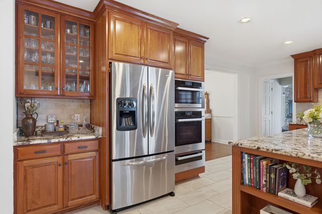 4700 Churchwood Dr, Nashville, TN 37220