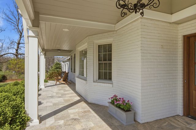 4700 Churchwood Dr, Nashville, TN 37220