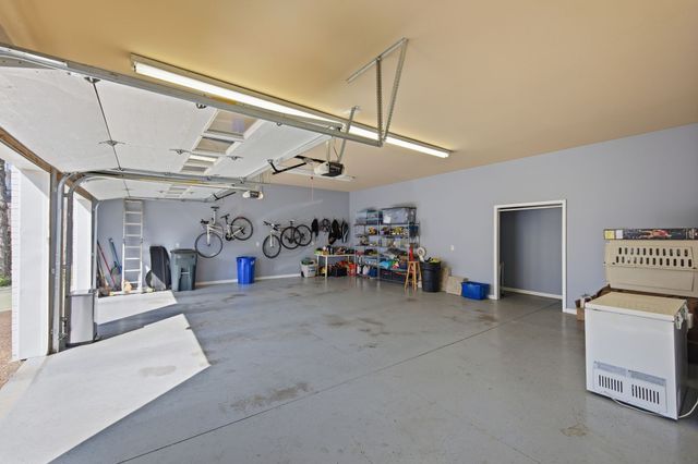 4700 Churchwood Dr, Nashville, TN 37220