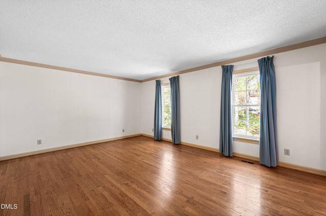 109 Queensferry Road, Cary, NC 27511