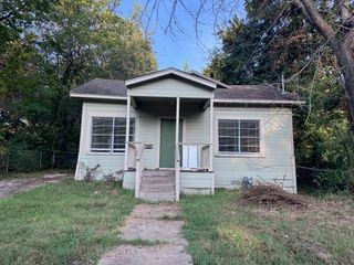 341 12th Street NE, Paris, TX 75460