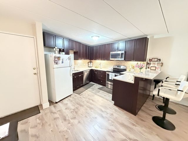 152 Turner Rd 48, Holliston, MA 01746