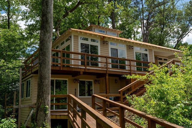 601 River Drive, Heber Springs, AR 72543