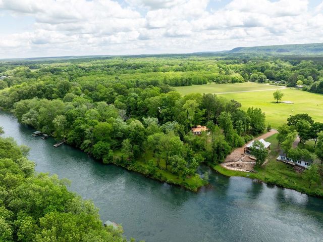 601 River Drive, Heber Springs, AR 72543