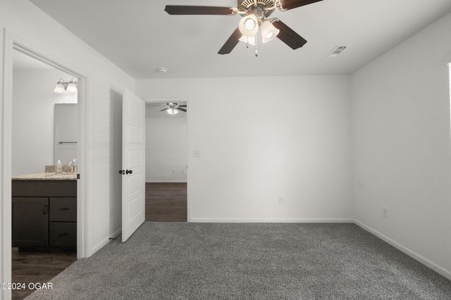 506 S Elm Street, Carterville, MO 64835